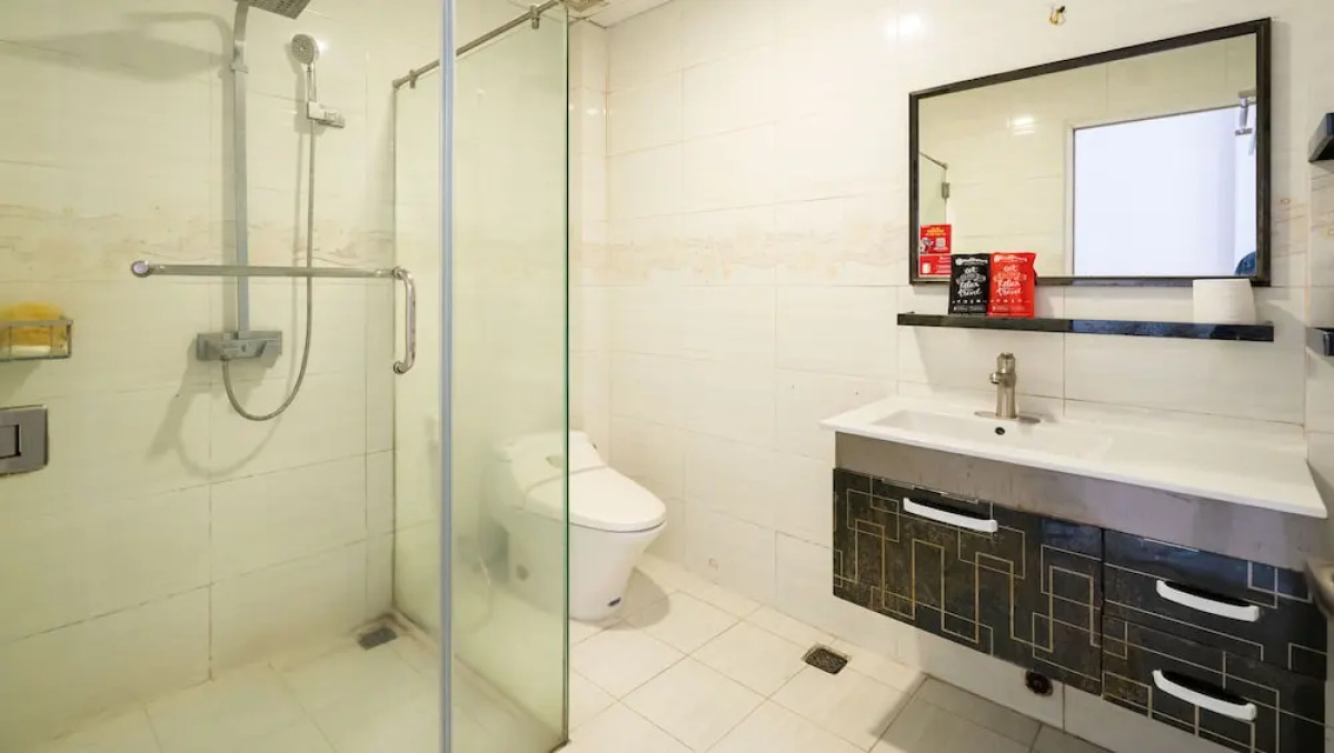 RedDoorz Near Tan Dinh Market 3