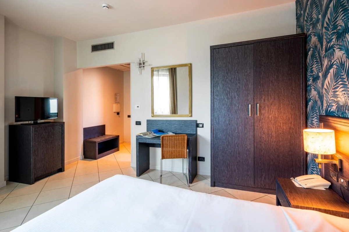 Hotel Parisi