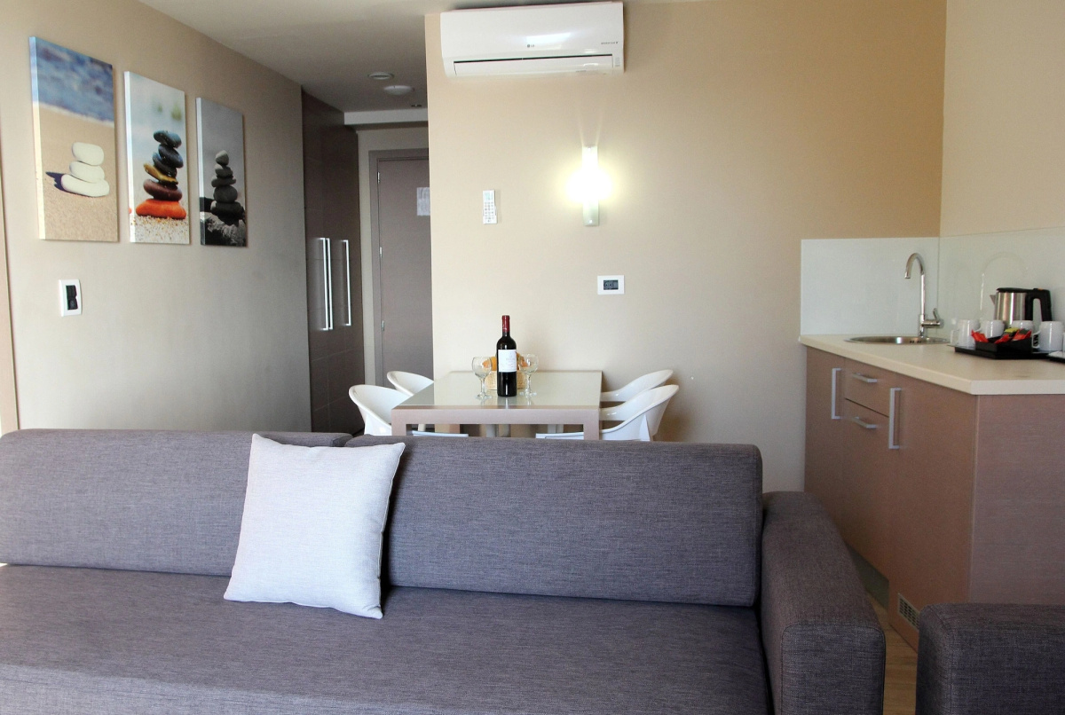 Renieris Hotel
