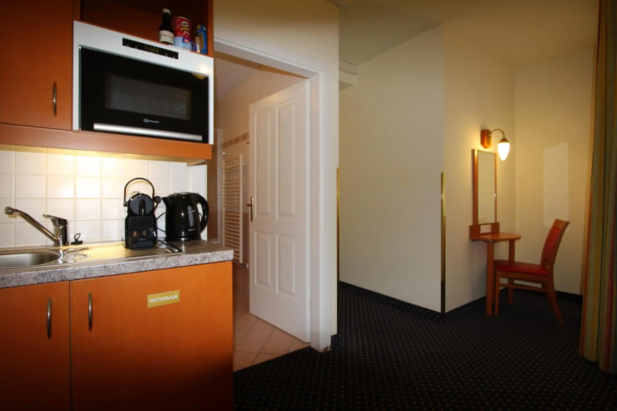 SUITE HOTEL 900m ZUR OPER