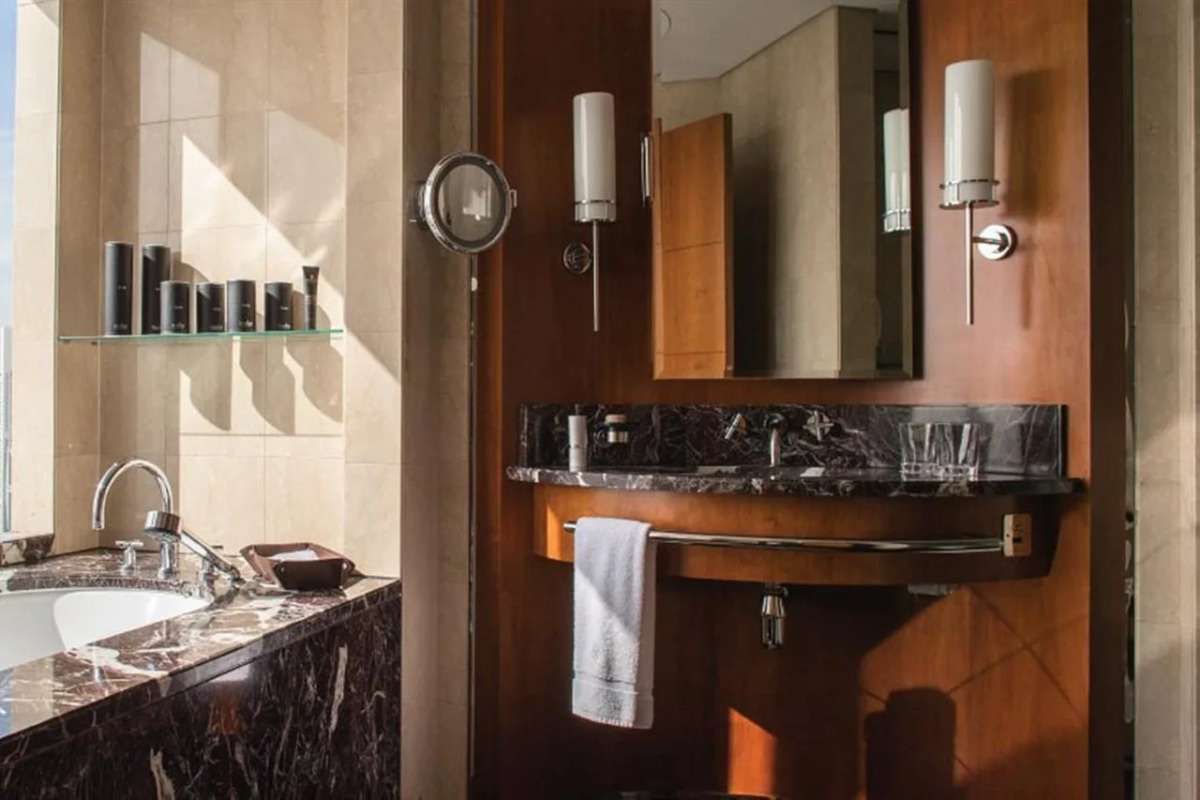 Jumeirah Emirates Towers Dubai