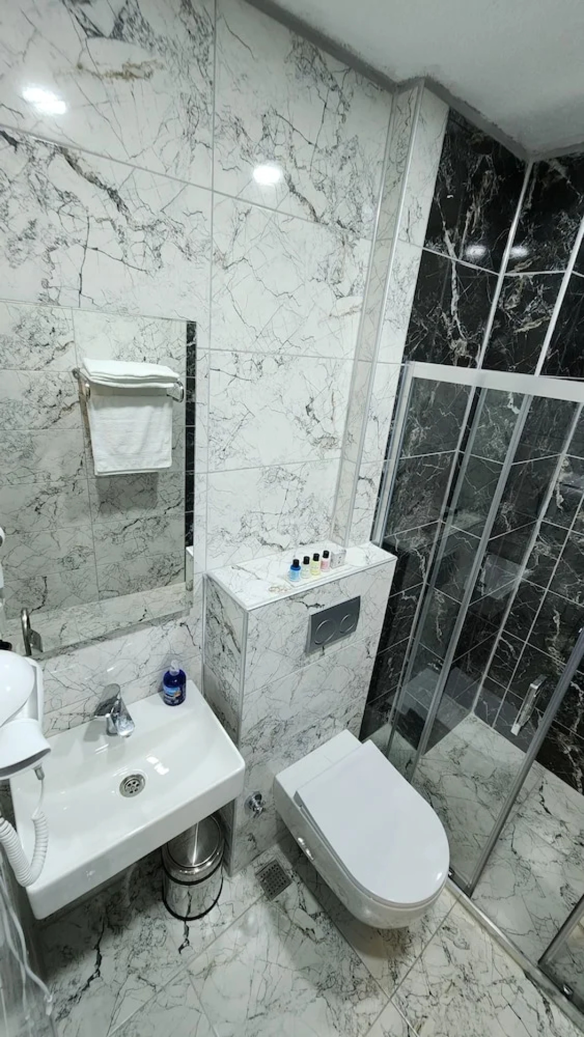 Отель Gokotta Suite