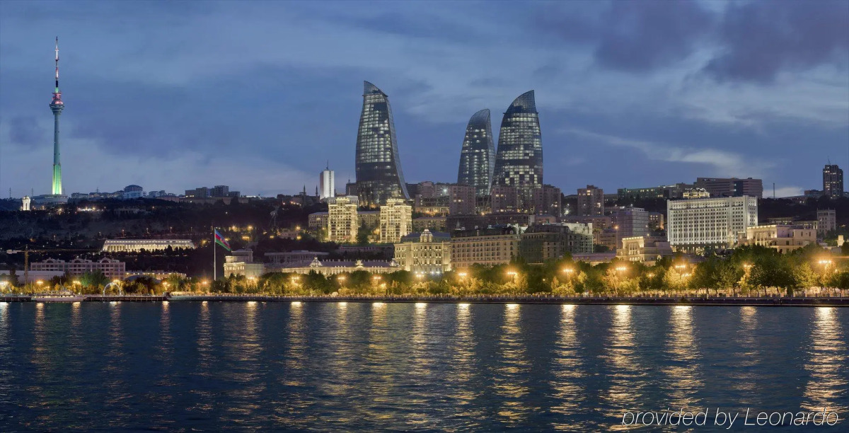 Отель Fairmont Baku at the Flame Towers