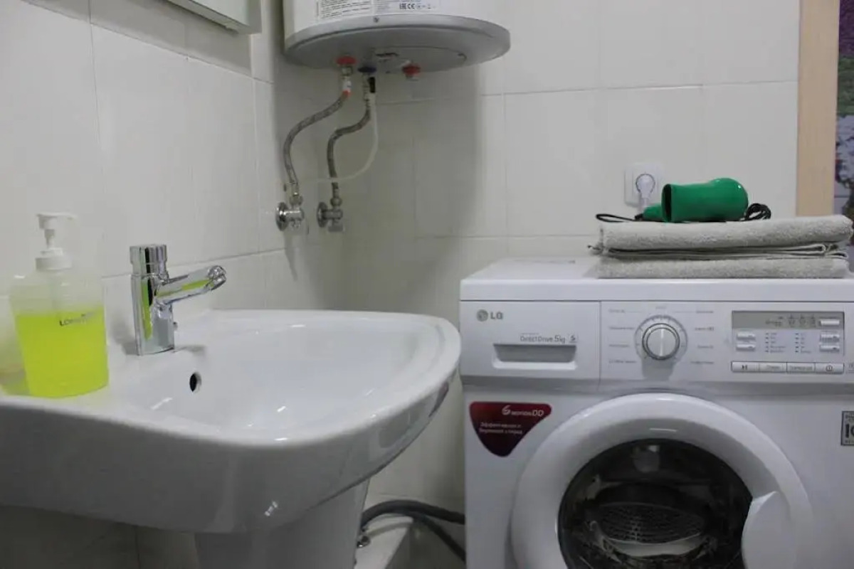 Chernyahovskogo Apartments 5v