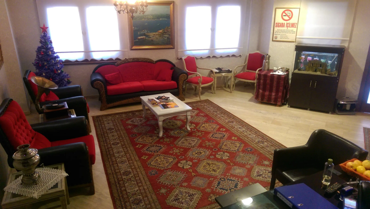 Artefes Hotel Old City