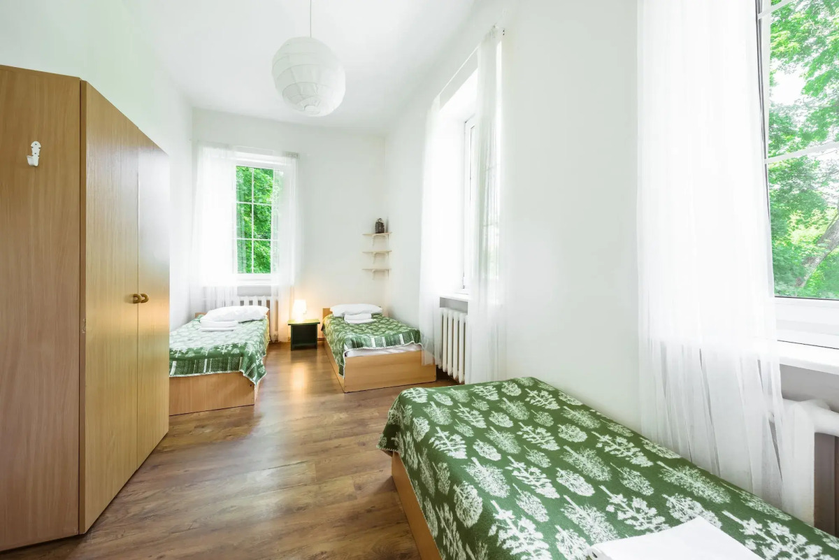 Downtown Forest Hostel & Camping