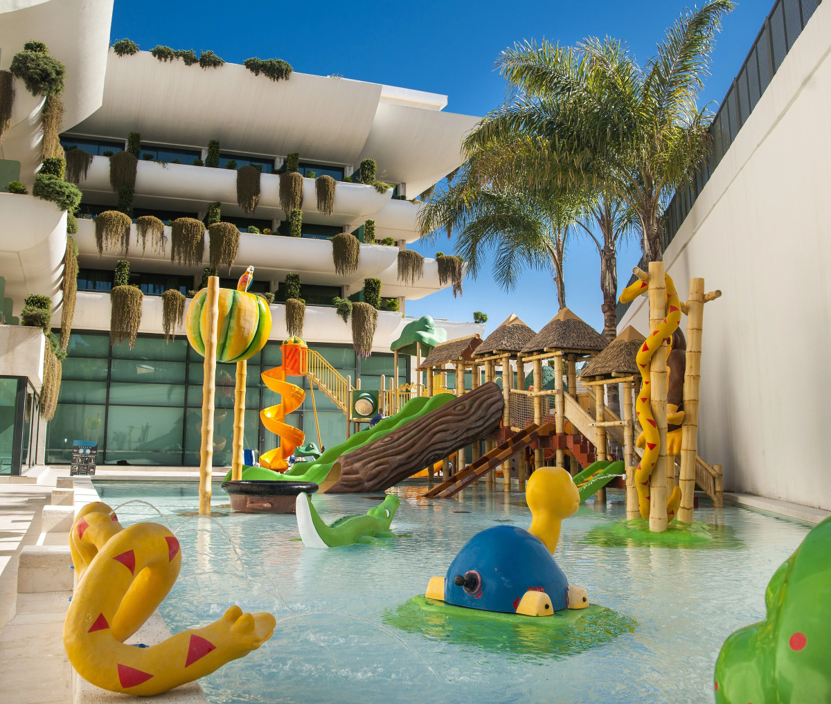 Hotel Deloix Aqua Center