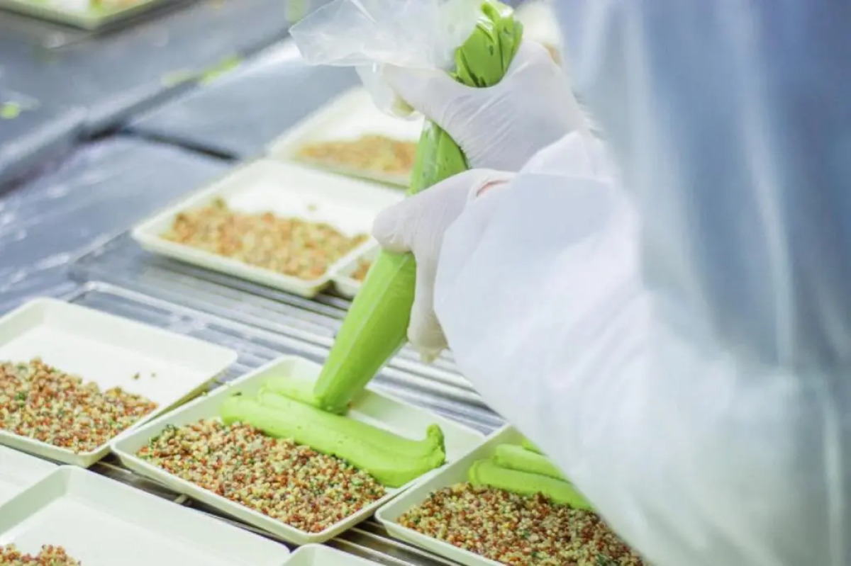 Novotel Mumbai Juhu Beach Hotel