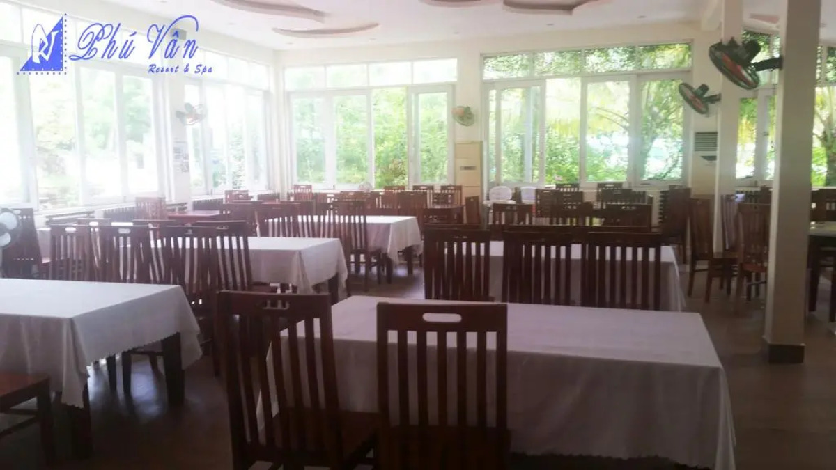 Phu Van Resort & Spa