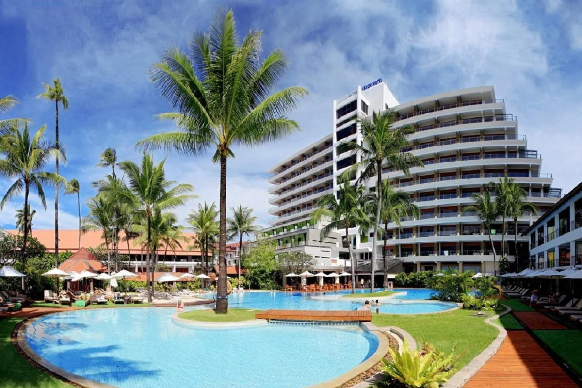 Patong Beach Hotel