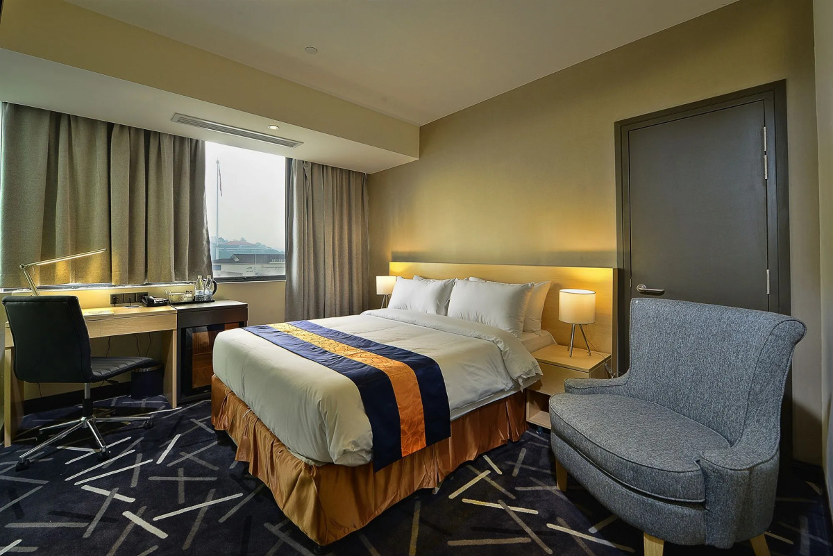 Pacific Express Hotel Central Market