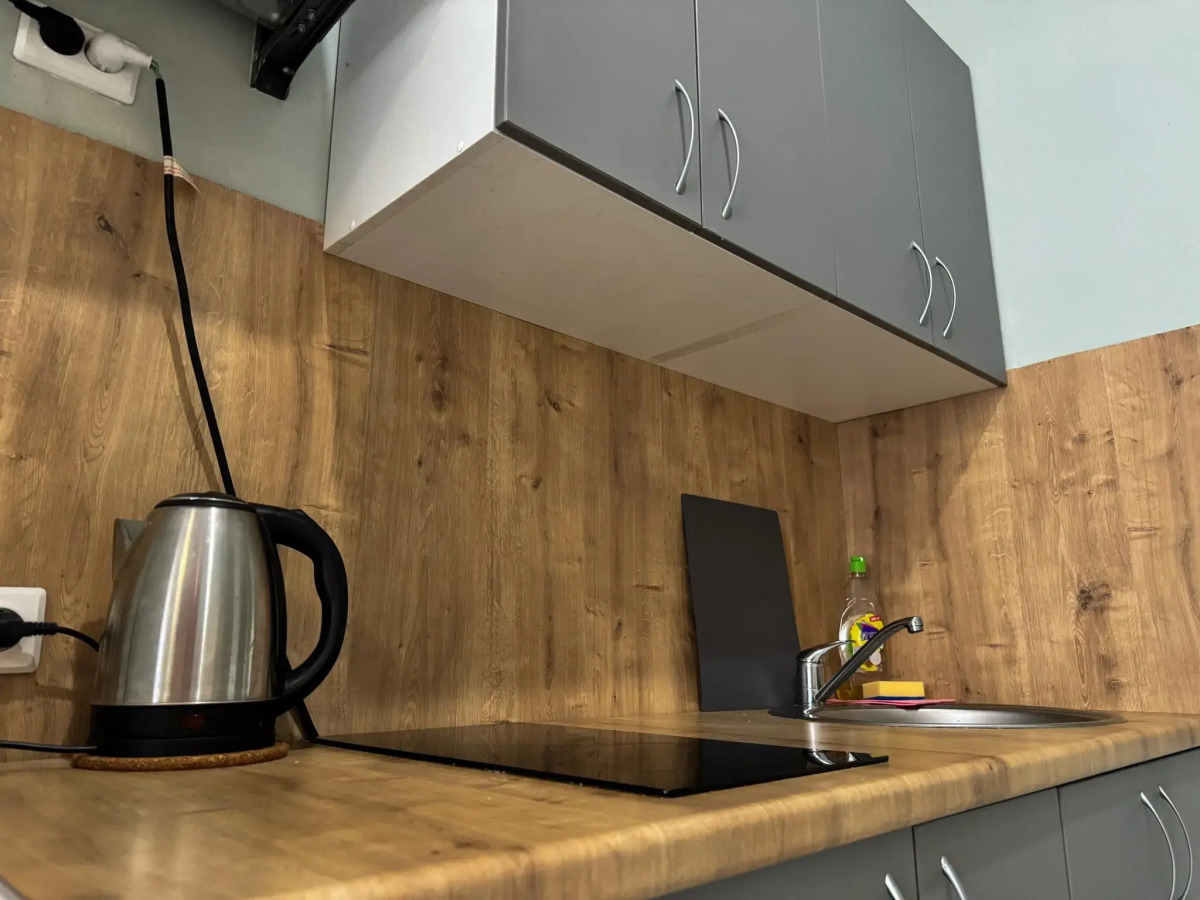 Диван и Чемодан на ул. Коммунистическая, 26