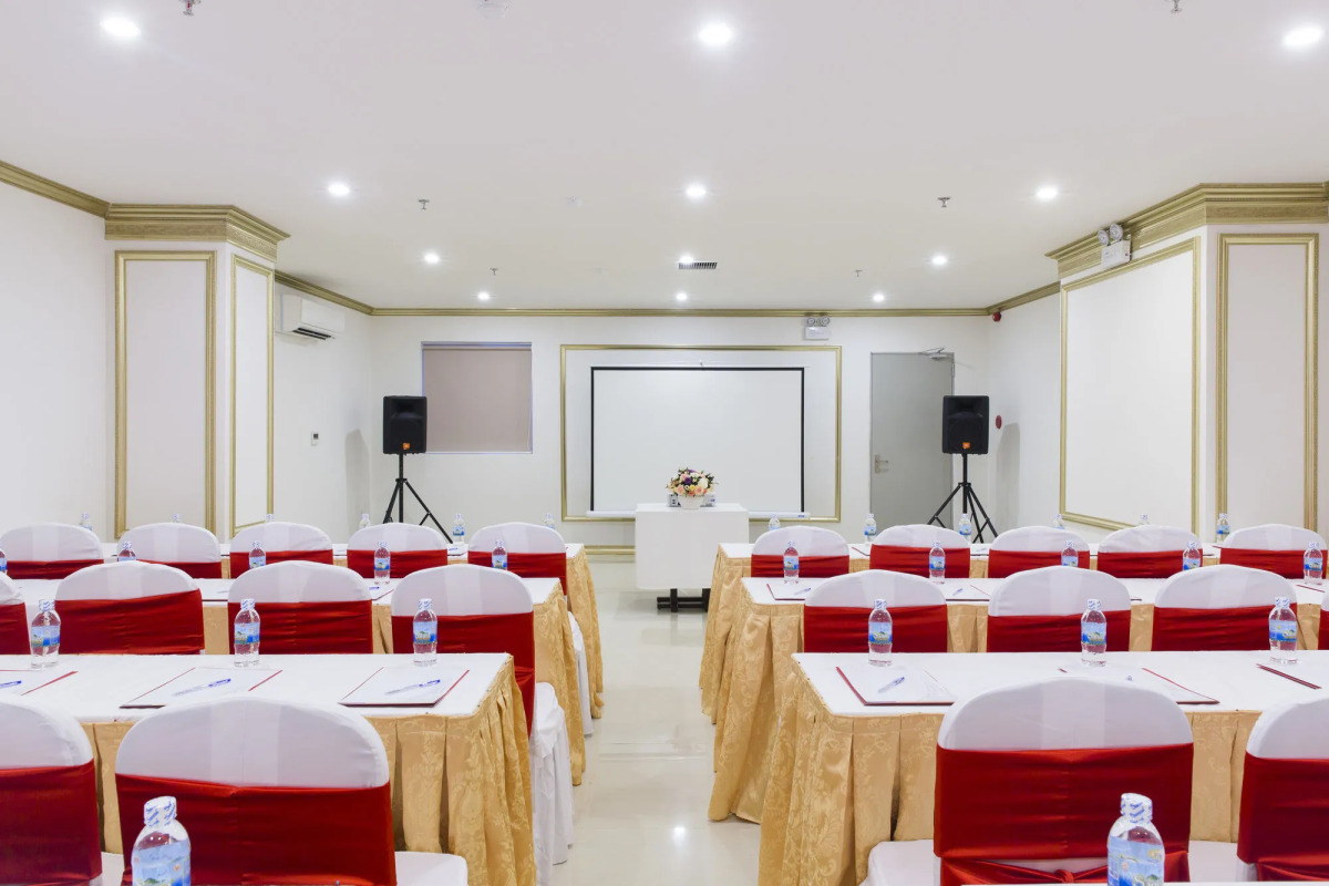 Paris Nha Trang Hotel & Apartment