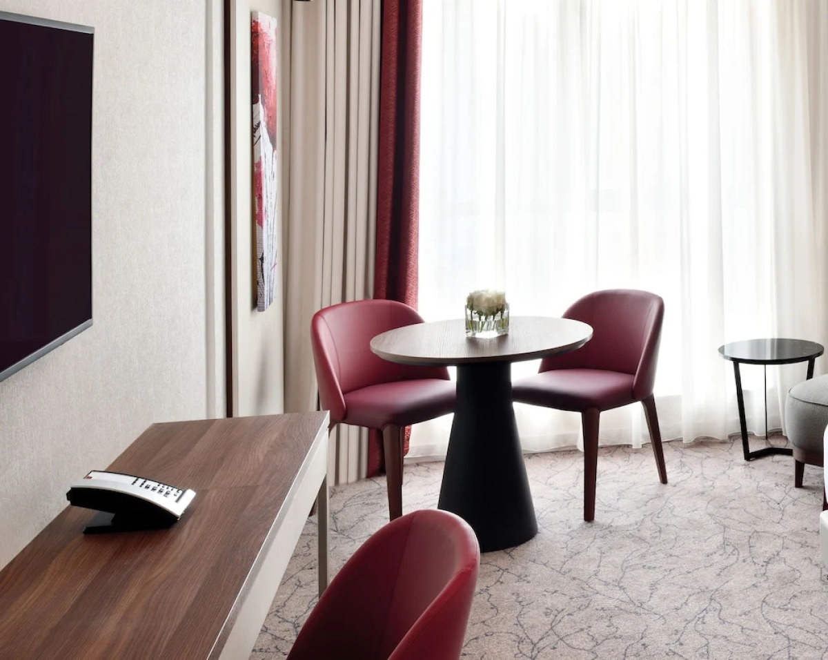 Mövenpick Hotel Apartments Downtown Dubai