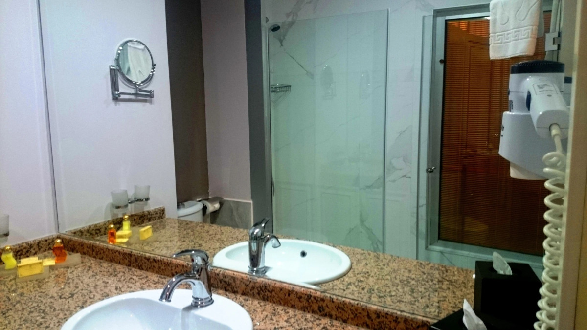 Отель The Crown