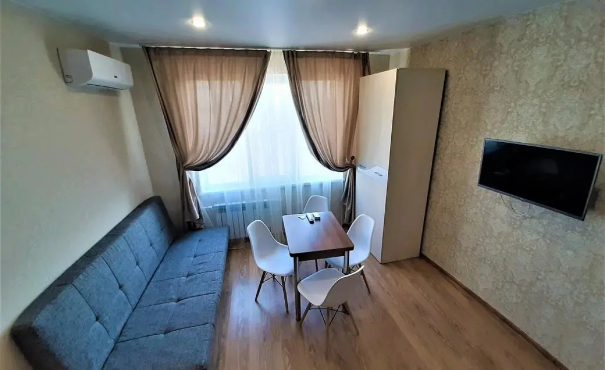 Мильфей на Черняховского 21