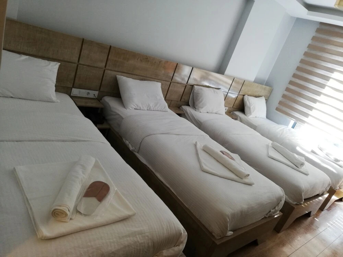 Akdeniz Van Otel