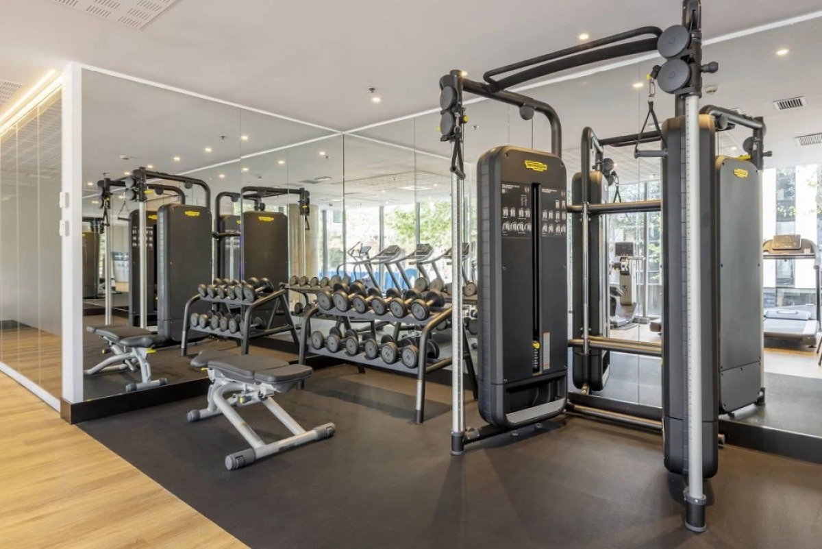 Отель Ilunion Les Corts Spa