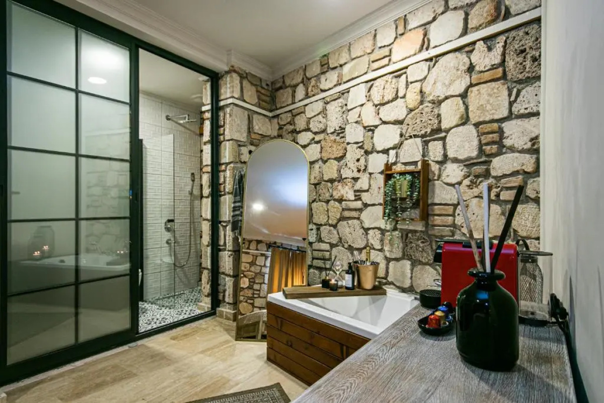 Noa's Boutique Hotel