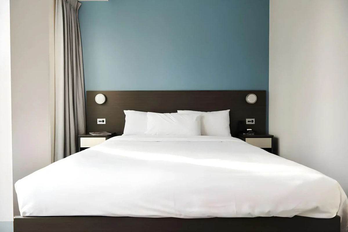 Space Hotel - Hostel