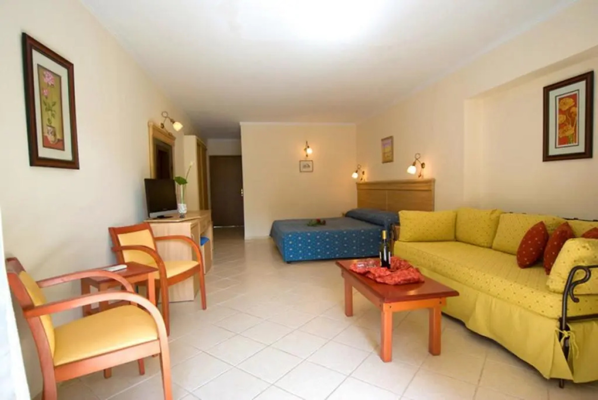 Porfi Beach Hotel