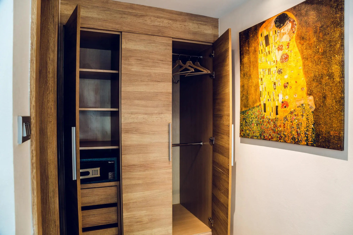 15 Palms Beach Resort