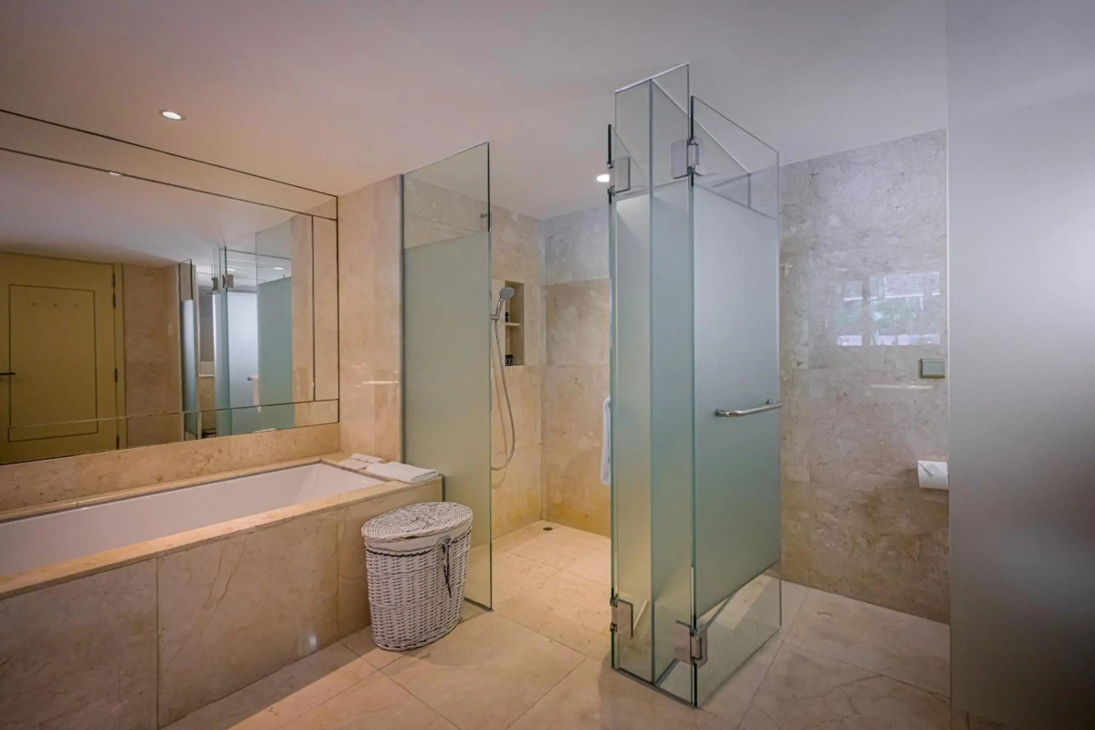 Resorts World Sentosa - Equarius Hotel