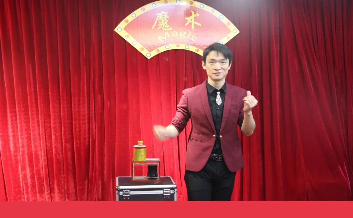 La Perle International Hotel - Free shuttle between hotel and Exhibition Center during Canton Fair & Exhibitor registration Counter