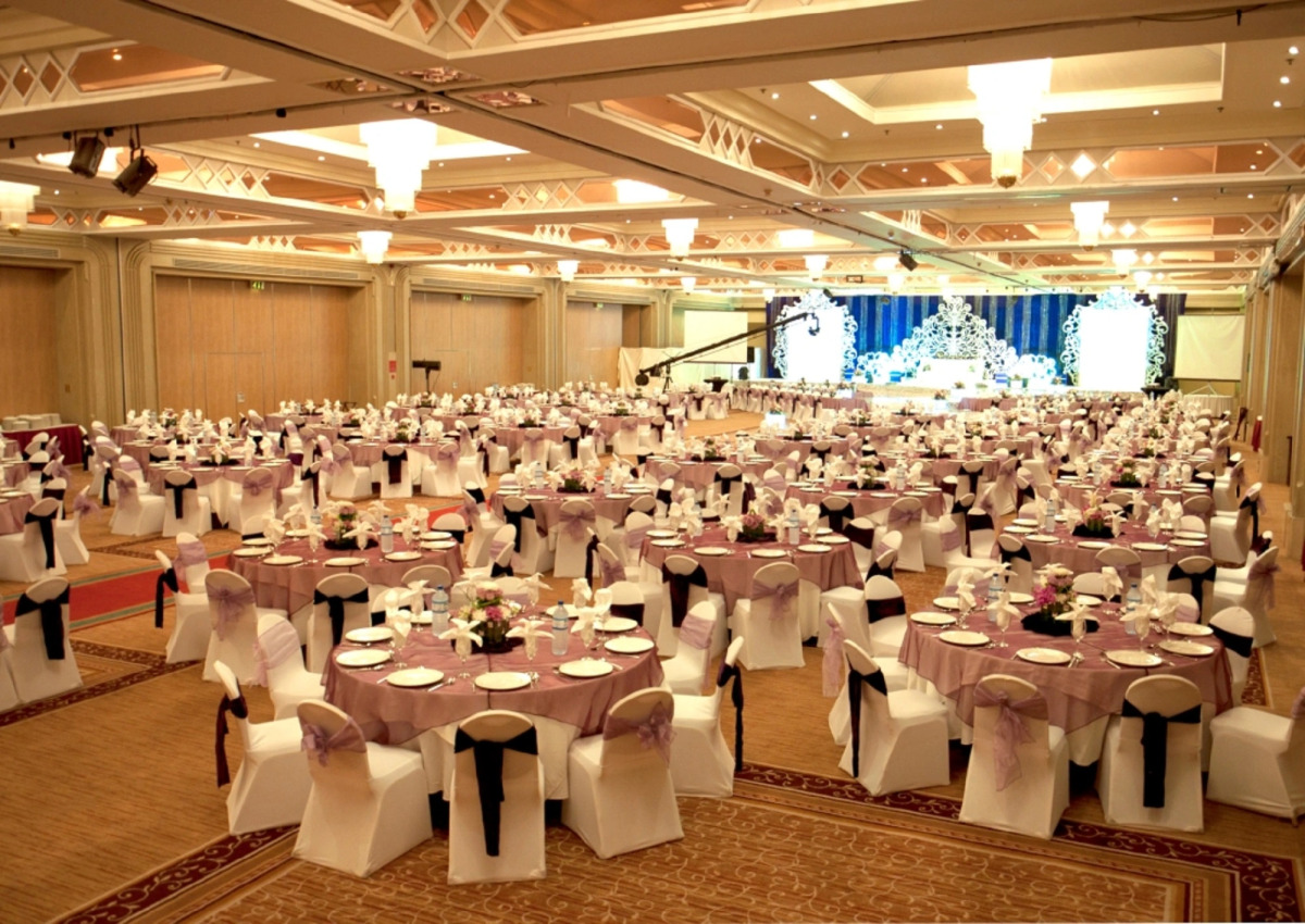 Millennium Plaza Downtown Hotel