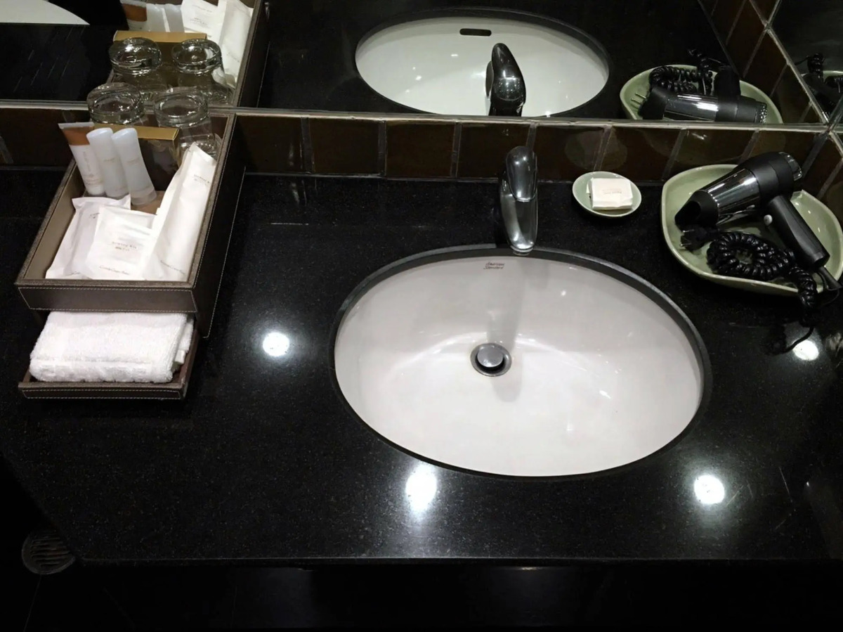 Отель Grande Centre Point Ploenchit