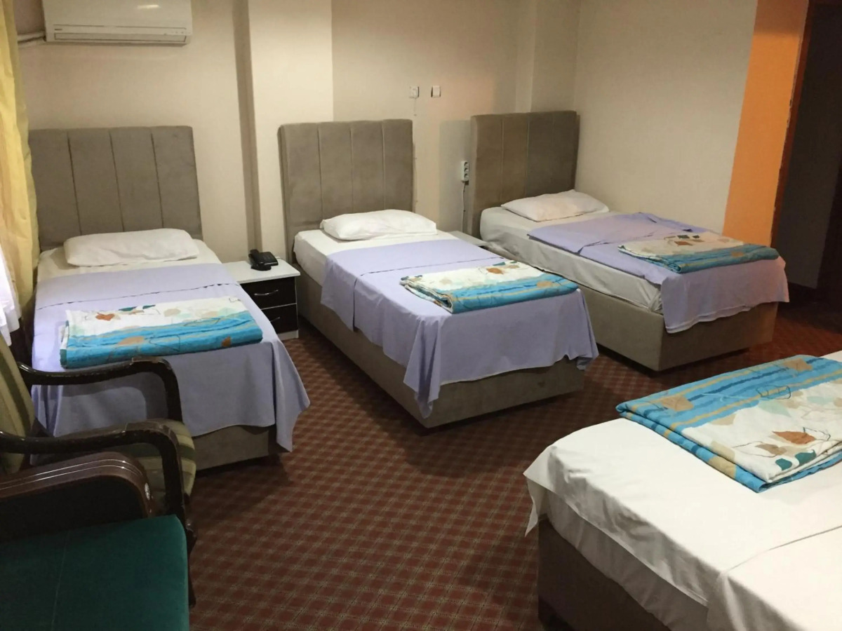 Istanbul Paris Hotel & Hostel