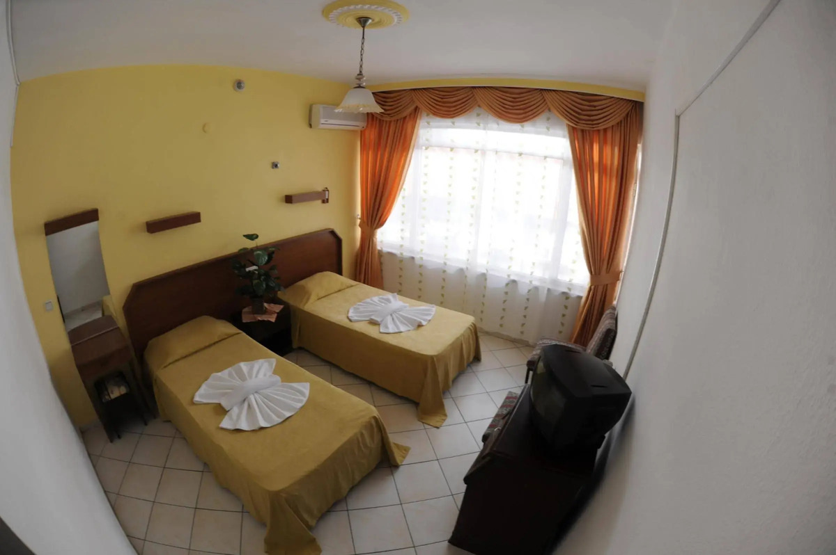 Kleopatra Bebek Hotel