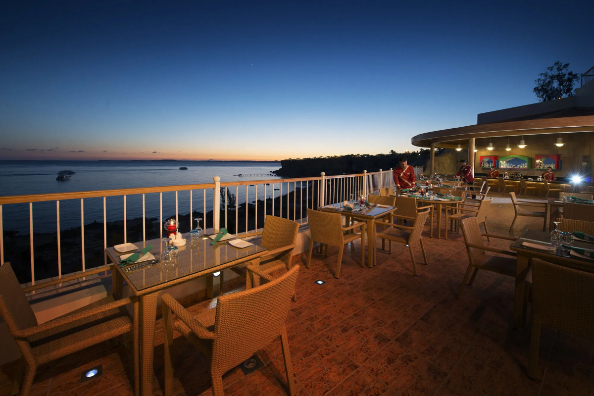 Reef Oasis Beach Resort