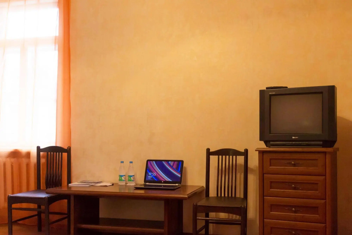 Парк-Отель Май