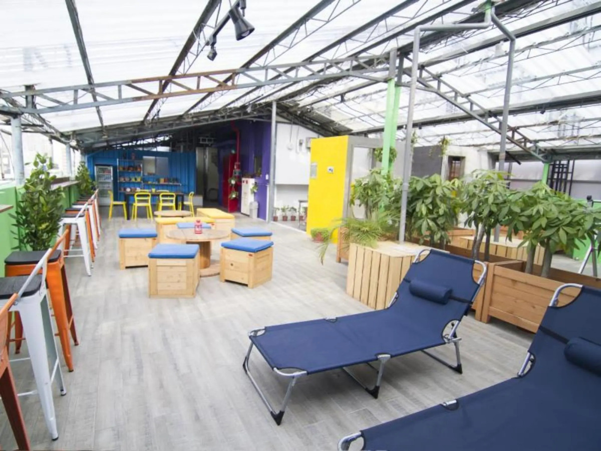 Uno Backpackers Inn