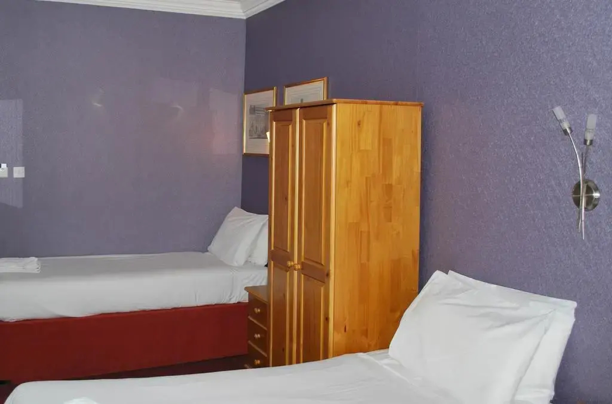 Lord Kensington Hotel
