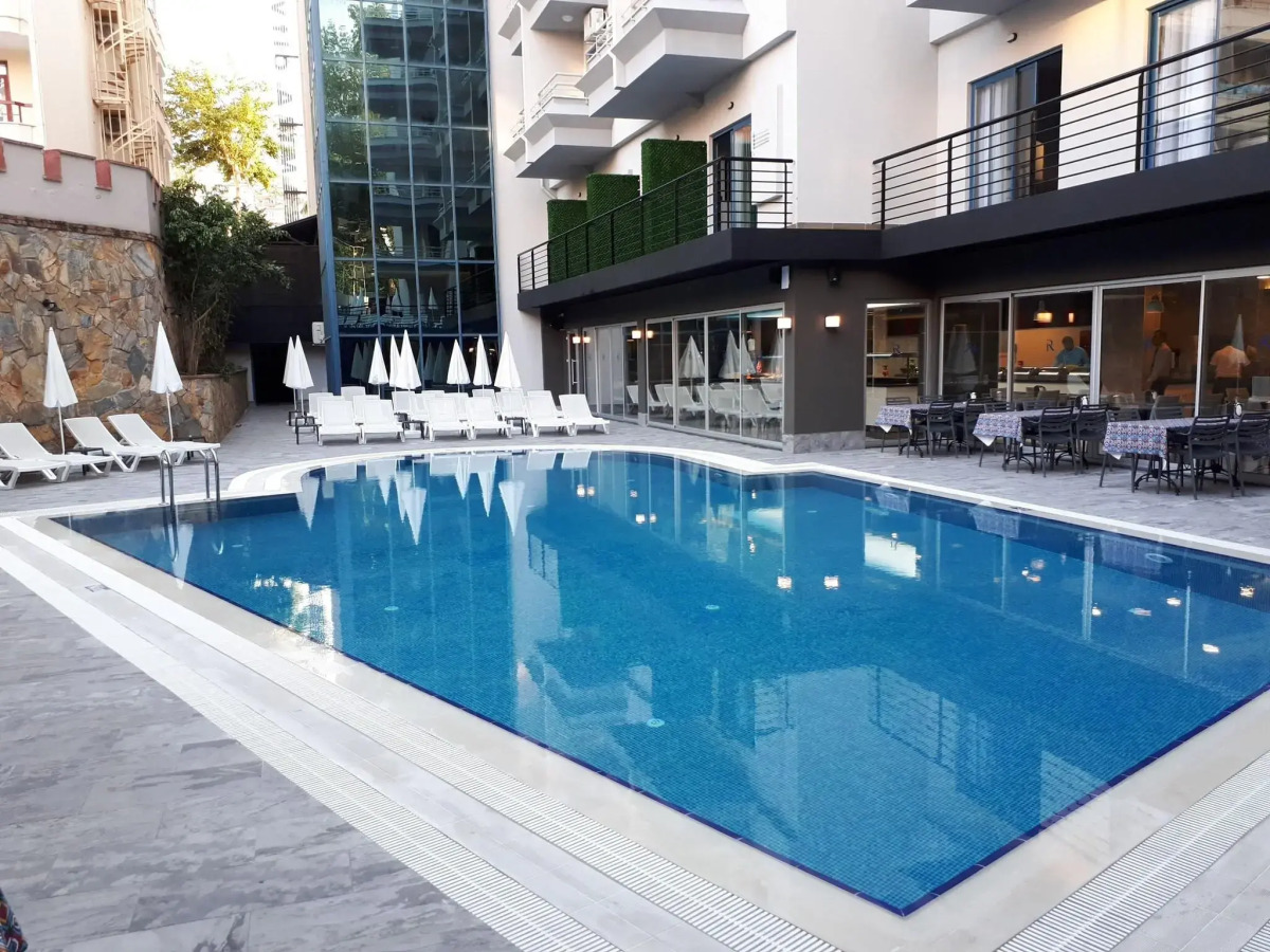 Ramira City Hotel - Adults Only