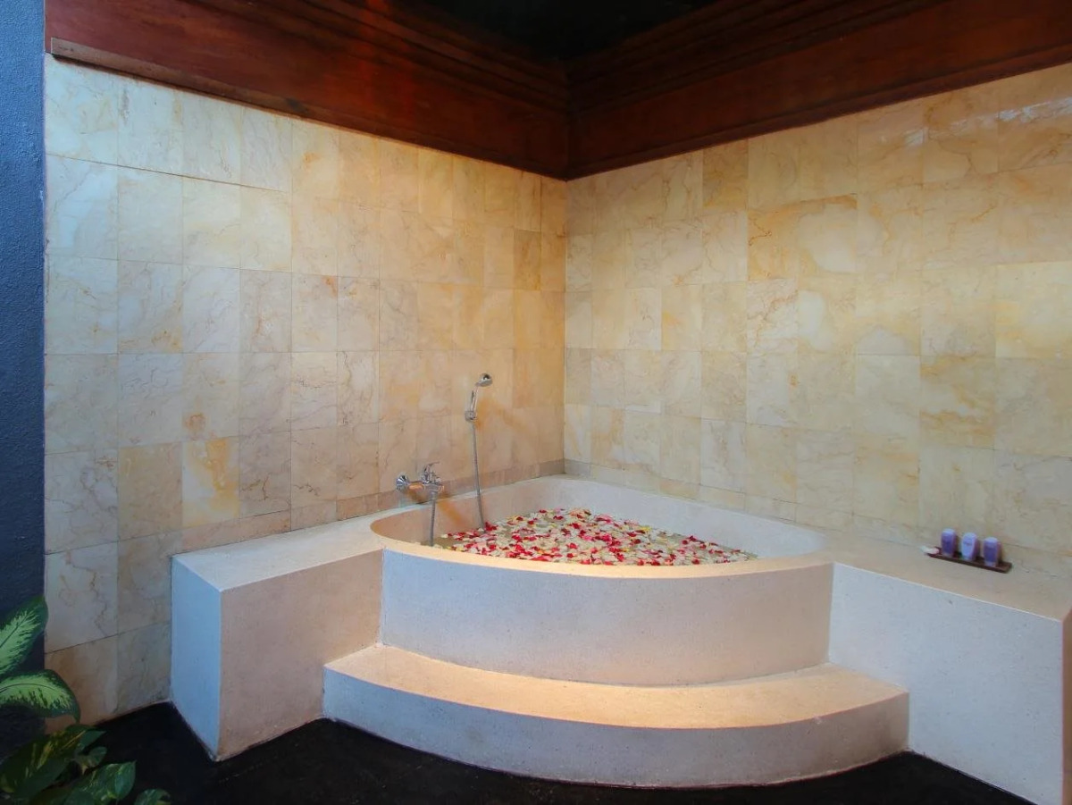 Tonys Villas & Resort