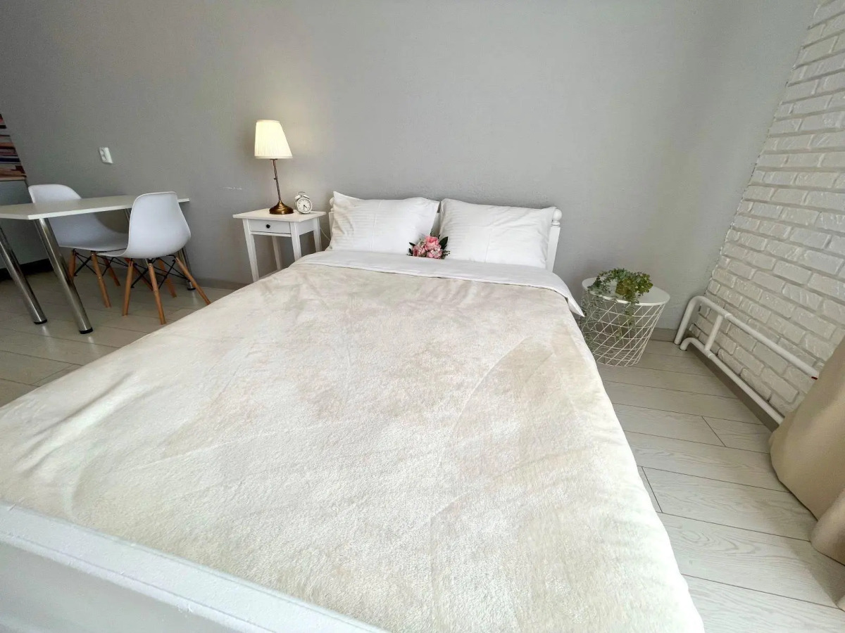 Home Hotel (Хоум Отель) на Мичурина 58