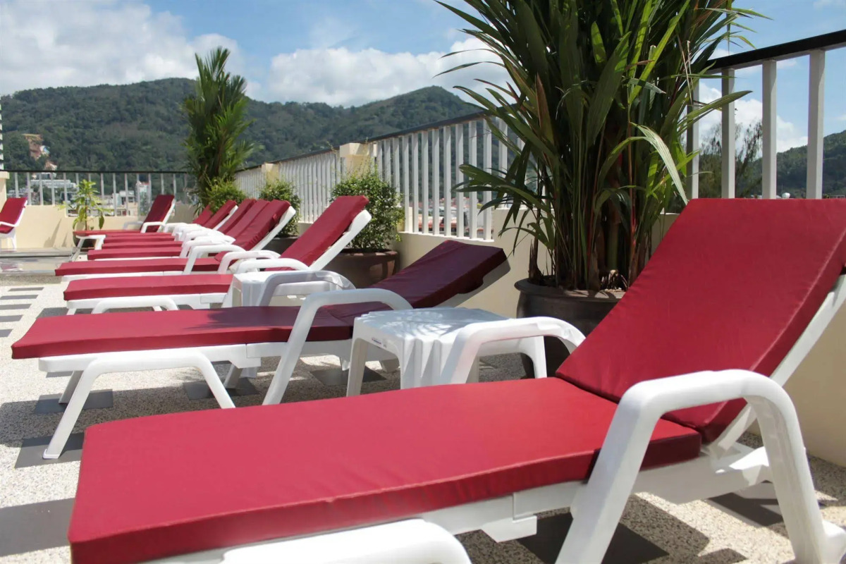 Patong Hemingway's Hotel