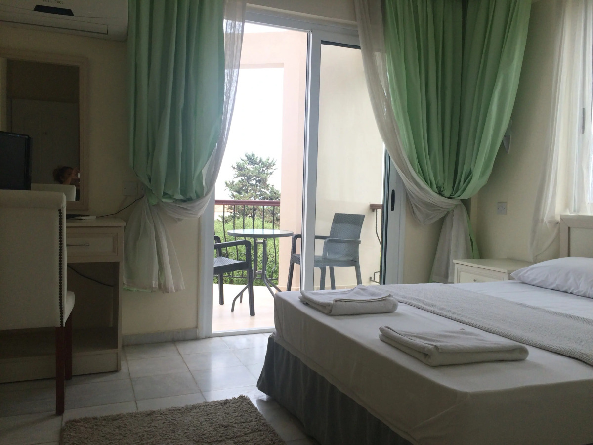 The Prince Inn Hotel & Villas