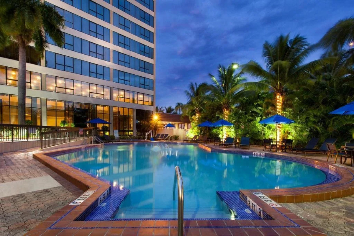 Holiday Inn Miami West - Airport Area by IHG