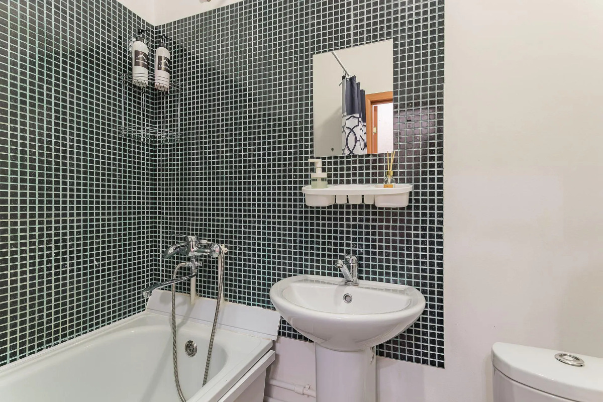 Стрелка на улице Бурнаковская 93