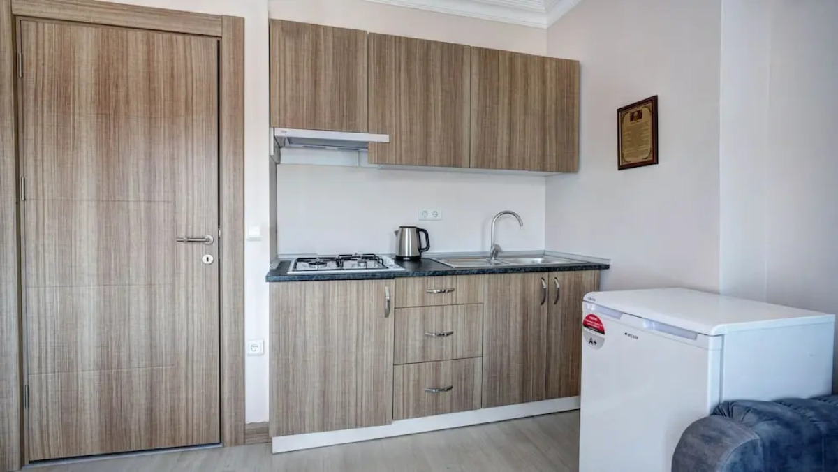 Seven Roses Apart Hotel