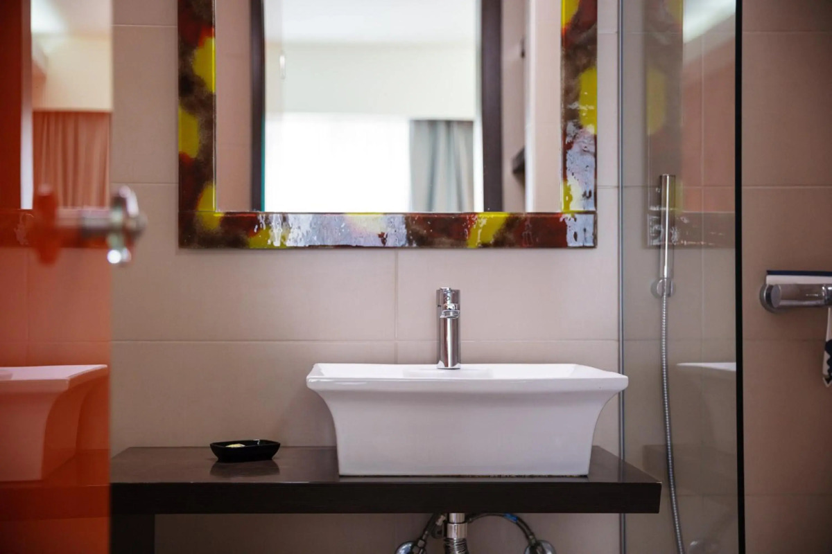 Steris Elegant Beach Hotel