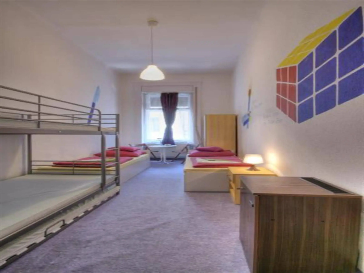 Opera Guesthouse & apartments