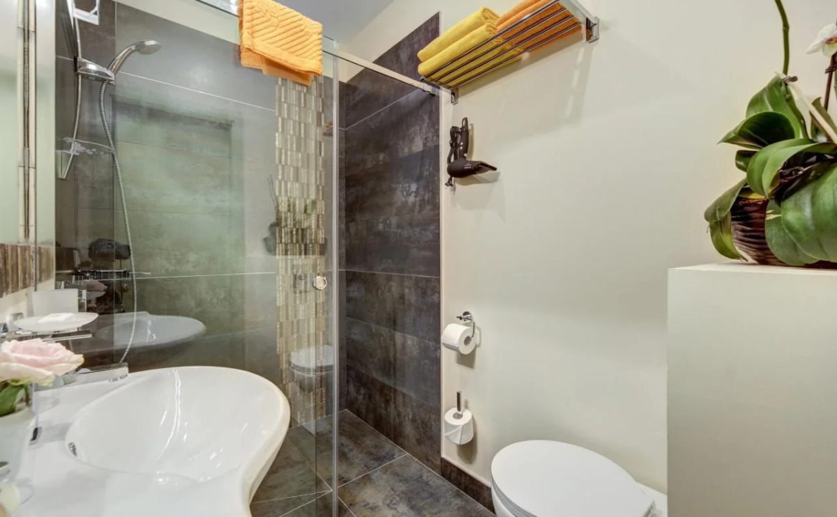 Luxury apartments on Nevsky 22