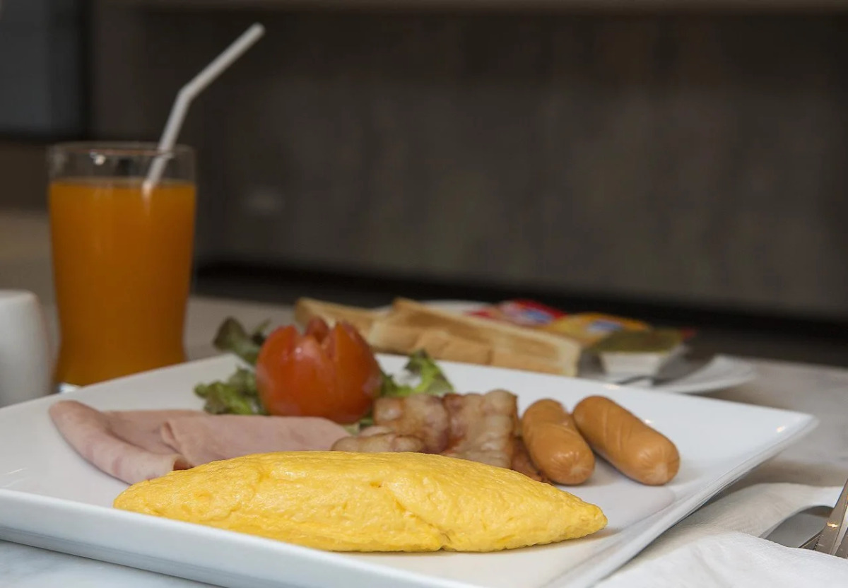 Serenotel Pattaya Beach Front