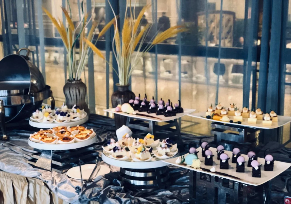 Royal Mediterranean Hotel