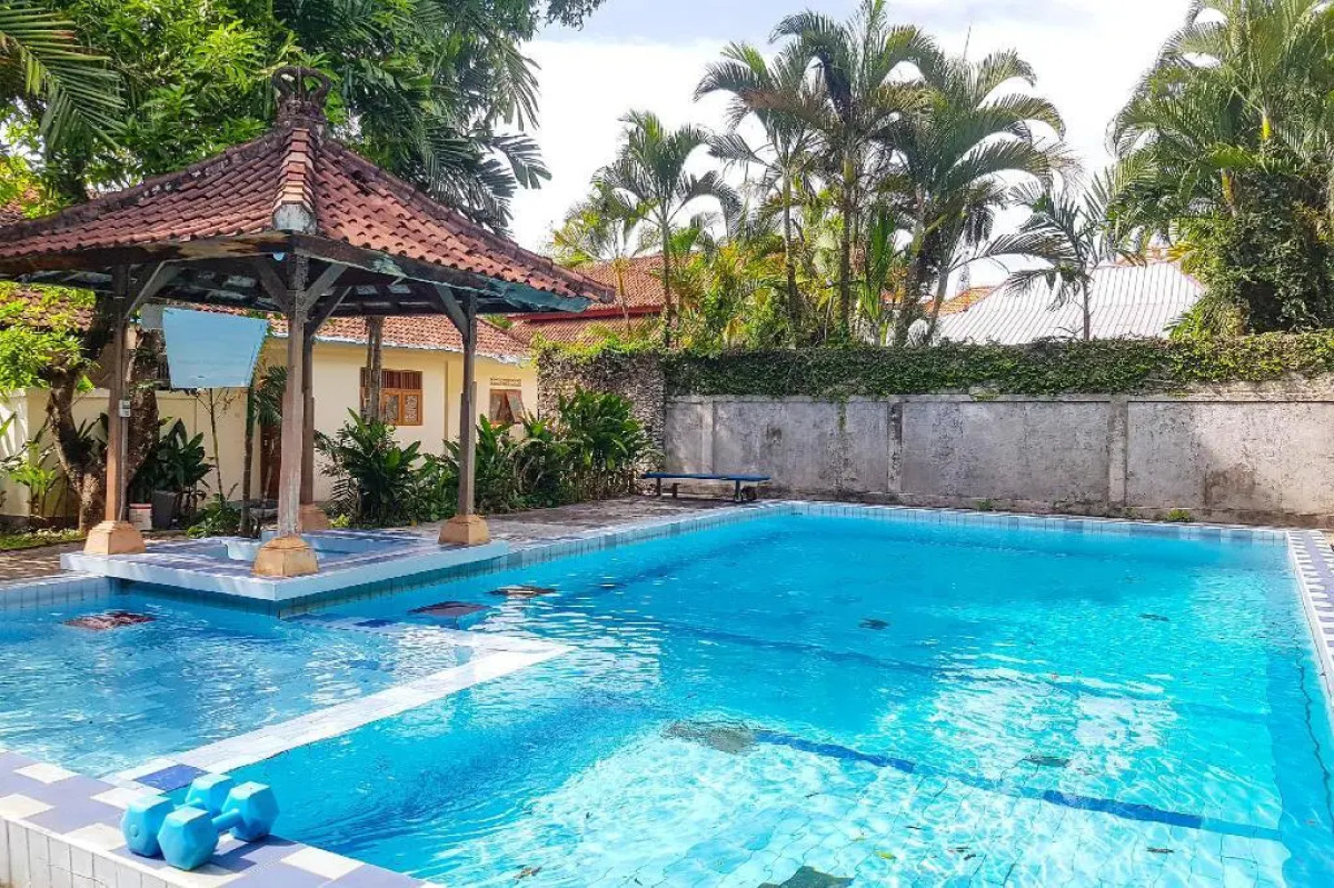 OYO 4012 Ari Beach Inn